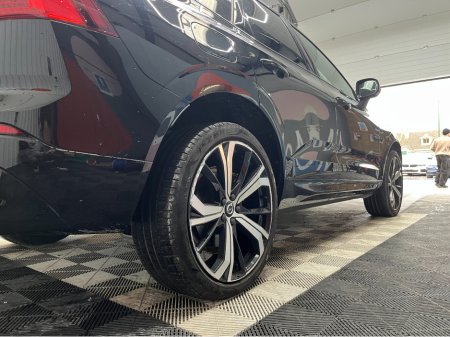 2023 Volvo XC60 €46950! 2023 VOLVO XC60 RECHARGE ULTIMATE T6 AWD PLUG 2.0 AUTOMATIC / CRUISE CONTROL /  ELECTRIC MEMORY & HEATED SEATS / 360° PARKING CAMERA / PANORAMIC SUNROOF / APPLE CARPLAY €46,950 thumbnail