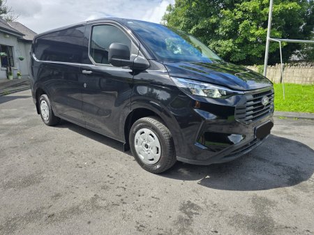 2025 Ford Transit Custom 