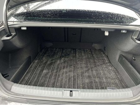 2018 Volkswagen Passat - thumbnail 25