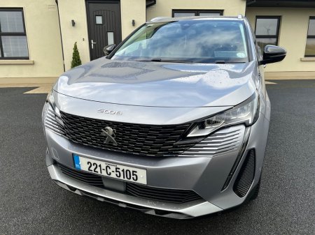 2022 Peugeot 5008 1.5 BlueHDi 130bhp Allure €33,950 thumbnail