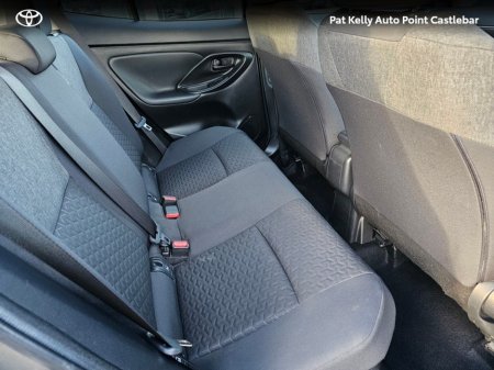 2023 Toyota Yaris Cross YARIS CROSS LUNA €27,900 thumbnail