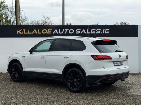 2021 Volkswagen Touareg - thumbnail 5