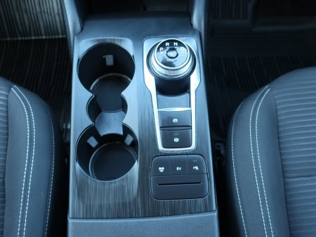 2023 Ford Kuga 2.5 Duratec 190PS FHEV Titanium Auto €29,995 thumbnail