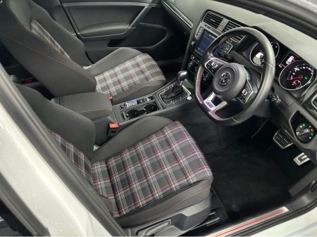 2016 Volkswagen Golf VOLKSWAGEN GOLF GTI DSG 220BHP*DCC & ACC*KEYLESS ENTRY & START*FINANCE AVAILABLE TRADE INS WELCOME* €21,950 thumbnail