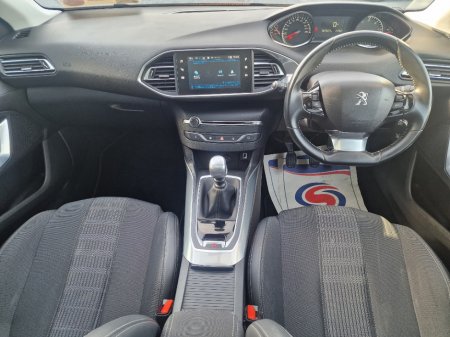 2019 Peugeot 308 - thumbnail 6