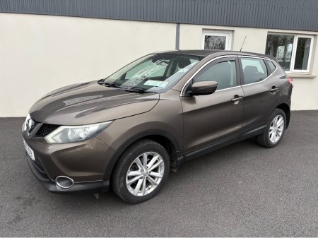 2015 Nissan Qashqai - thumbnail 2
