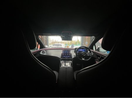 2024 Mercedes-Benz EQE - thumbnail 2