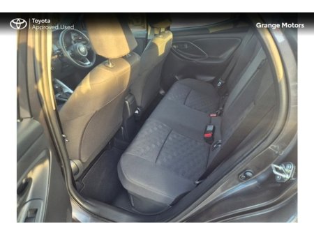 2024 Toyota Yaris - thumbnail 8