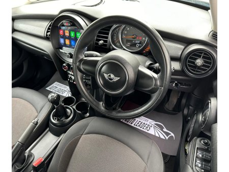 2017 MINI Cooper - thumbnail 18