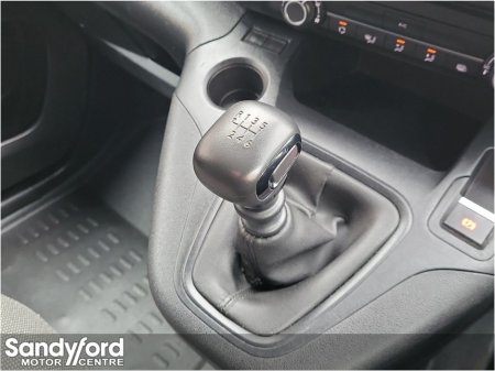 2024 Peugeot Partner PARTNER PRO PLUS1.5 HDI 100 65 €17,845 thumbnail