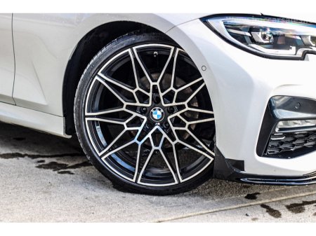 2021 BMW 3 Series  €35,995 thumbnail