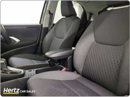 2023 Toyota Yaris - thumbnail 5