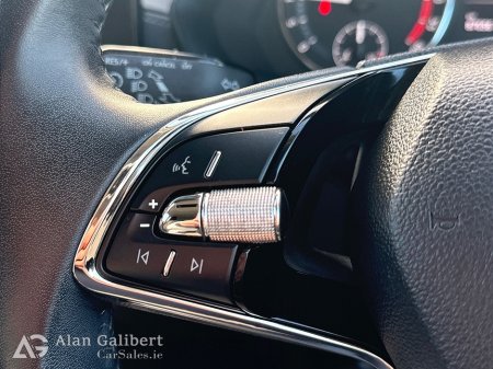 2022 Skoda Octavia AMBITION 2.0 TDI New Model €24,995 thumbnail