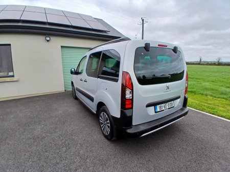 2018 Peugeot Partner - thumbnail 8