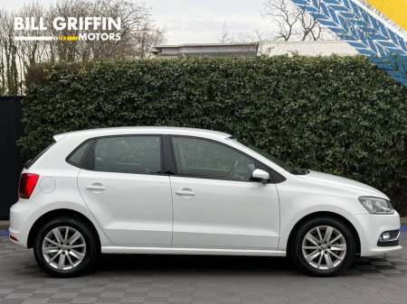 2015 Volkswagen Polo - thumbnail 2