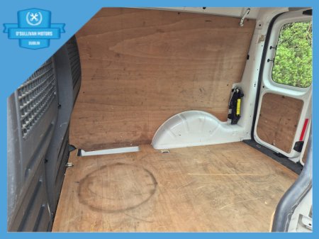 2011 Volkswagen Caddy - thumbnail 19