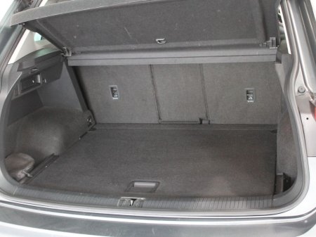 2020 Volkswagen Tiguan - thumbnail 16