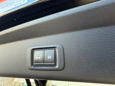 2023 Mitsubishi Outlander - thumbnail 18