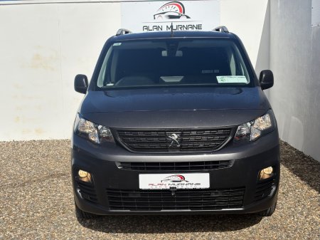 2019 Peugeot Partner - thumbnail 6