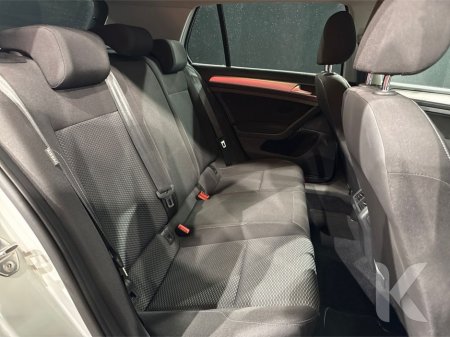 2018 Volkswagen Golf - thumbnail 12