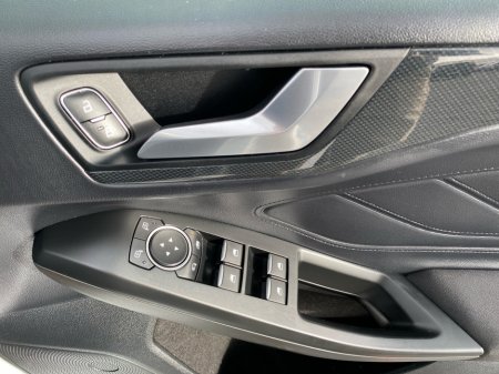 2021 Ford Focus 1.5 TDCI ST-Line Edition Estate 120 BHP..camera €21,500 thumbnail
