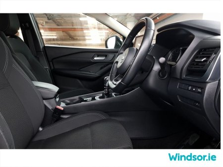 2021 Nissan Qashqai 1.3 PET MILD HYBRID SV €23,495 thumbnail