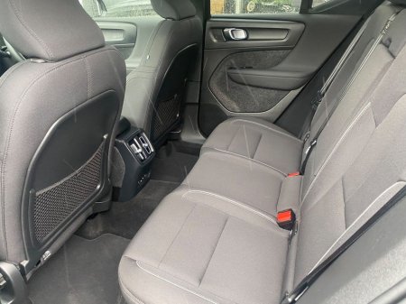 2023 Volvo XC40 - thumbnail 18