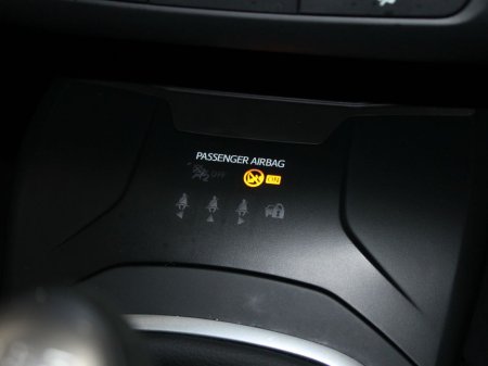 2016 Toyota Avensis - thumbnail 19