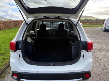 2017 Mitsubishi Outlander 4WD COMMERCIAL 4DR thumbnail