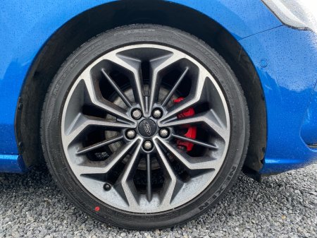 2023 Ford Focus - thumbnail 5