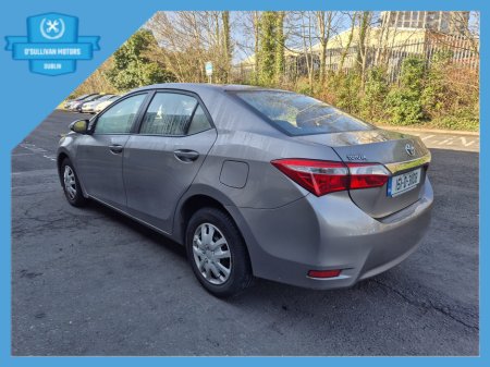 2015 Toyota Corolla - thumbnail 8