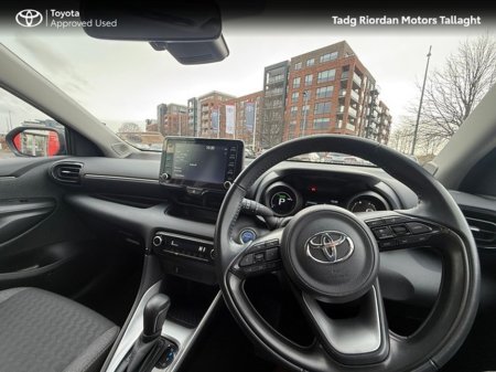2022 Toyota Yaris - thumbnail 13