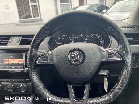 2017 Skoda Octavia - thumbnail 18