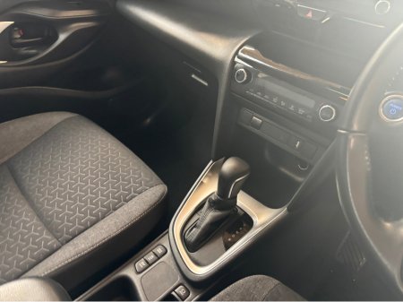 2023 Toyota Yaris Cross xLUNA 4DR AUTO €114,279 thumbnail