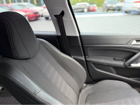 2019 Peugeot 308 ALLURE - 1.5 DIESEL - AUTO - 12M WARRANTY - CAR: 1755 €15,950 thumbnail