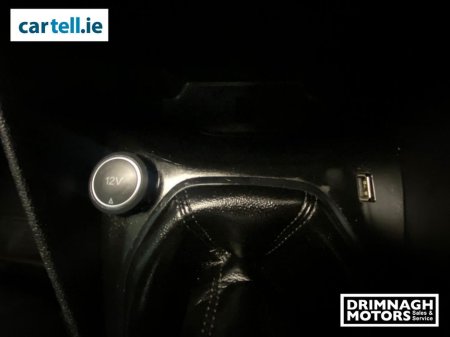 2018 Ford Fiesta Zetec 1.1 70PS 5M 4DR €12,950 thumbnail