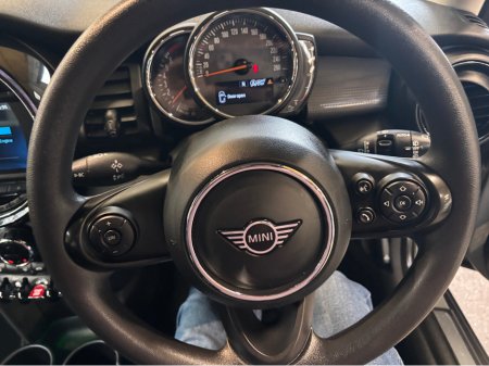 2020 MINI Hatch CLASSIC CLA5 4DR COOPER €18,750 thumbnail