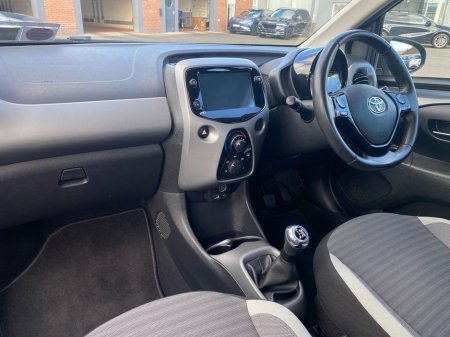 2020 Toyota Aygo - thumbnail 12