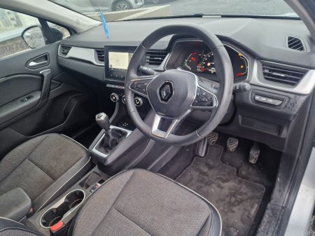 2022 Renault Captur SE Edition Naeb TCE 90 Manual €17,950 thumbnail