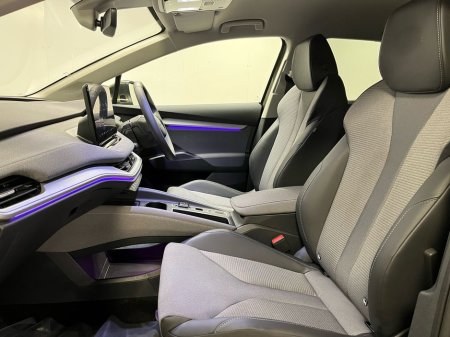 2025 Skoda Enyaq Edition IV 85 - Reversing Camera - Sat Nav - Climate Control - Heated Seats - Keyless Start - Apple CarPlay/Android Auto €39,950 thumbnail