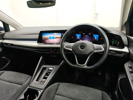 2022 Volkswagen Golf 1.0 ETSI ACTIVE Automatic, Reversing camera €24,995 thumbnail