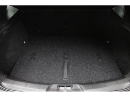 2017 Volvo V40 - thumbnail 19