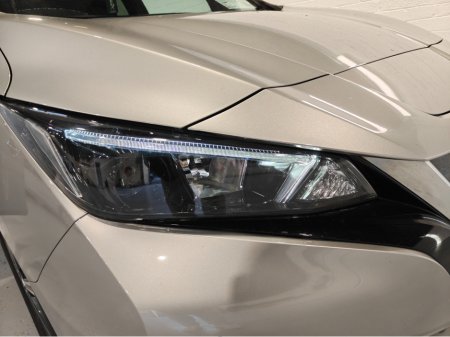 2021 Nissan Leaf 40K EV SV PREMIUM COLD PK 40KW MY2 €12,250 thumbnail