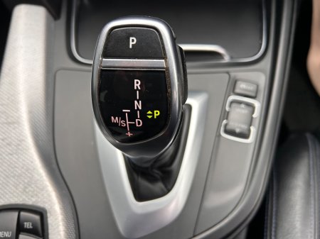 2017 BMW 3 Series - thumbnail 12