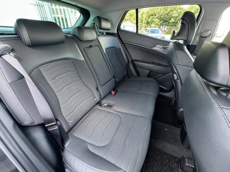 2023 Kia Sportage - thumbnail 14