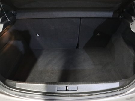 2023 Peugeot 208 - thumbnail 26