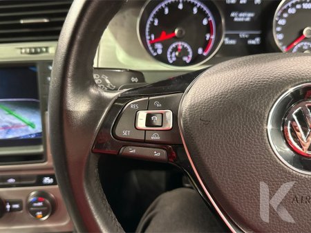 2016 Volkswagen Golf - thumbnail 22