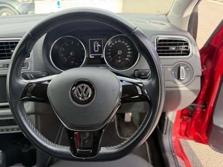 2015 Volkswagen Polo - thumbnail 10