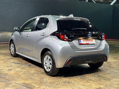 2023 Toyota Yaris - photo 5