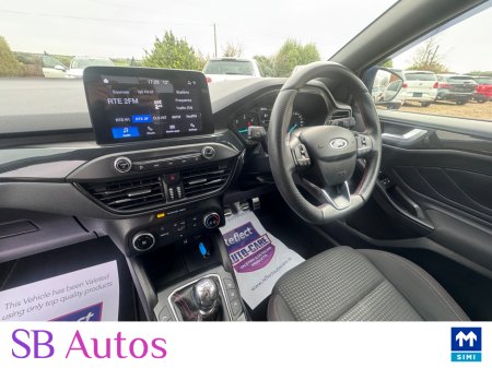 2020 Ford Focus - thumbnail 13